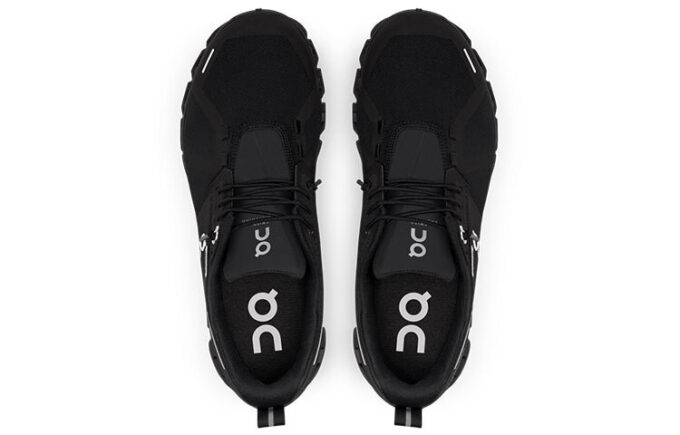 Cloud 5 Impermeabil „Complet Negru”