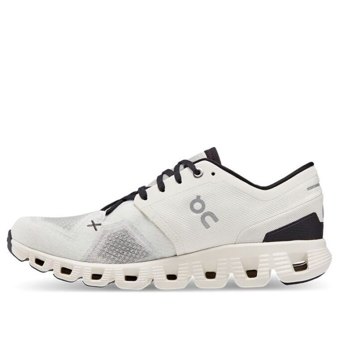 Cloud X 3 „Alb Negru”