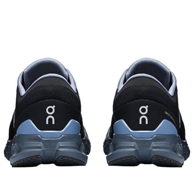 Cloud X 4 „Negru Chambray” Cloud X 4 „Negru Chambray”
