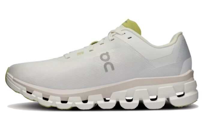 Cloudflow 4 „Nisip Alb” Cloudflow 4 „Nisip Alb”