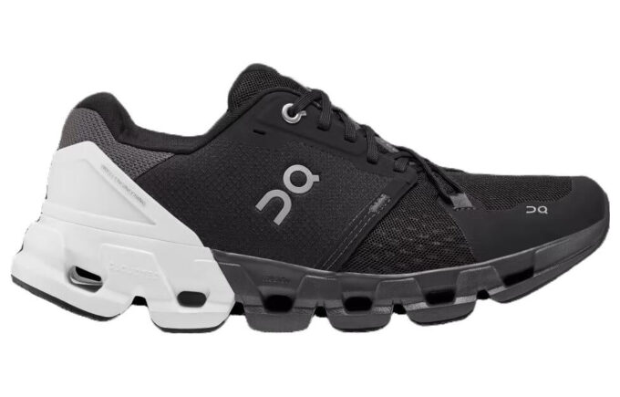 Cloudflyer 4 „Negru Alb”