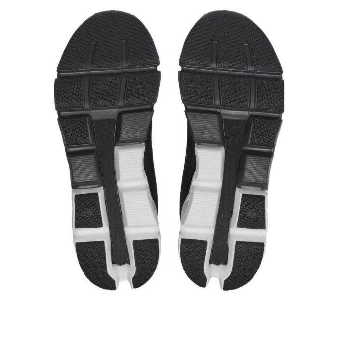 Cloudflyer 4 Wide „Negru Alb”