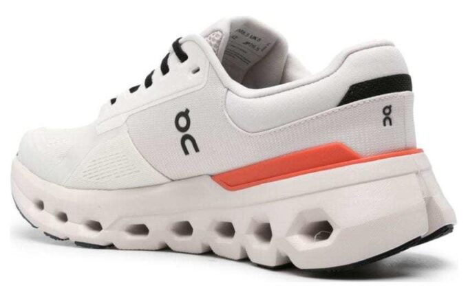 Cloudrunner 2 „Nisip Netopsit”