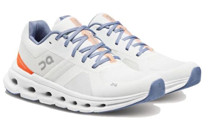Cloudrunner „Alb Netopit Flacără”