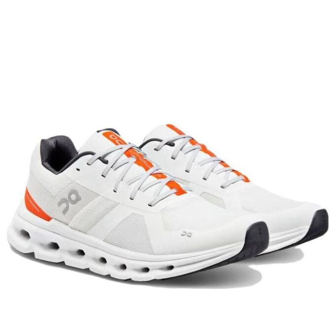 Cloudrunner „Alb Netopit Flacără”