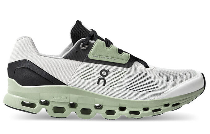 Cloudstratus „Alb Negru Verde”