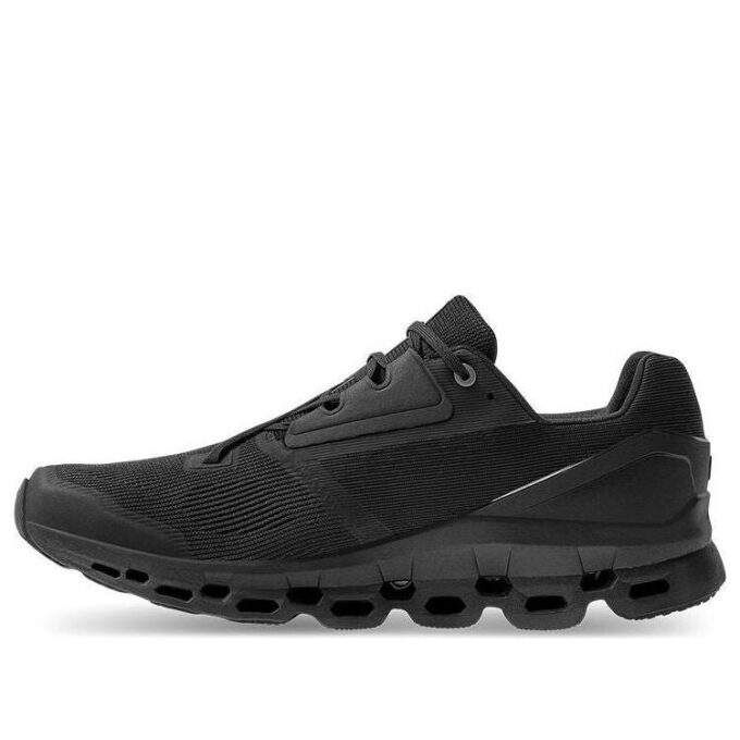 Cloudstratus „Negru”