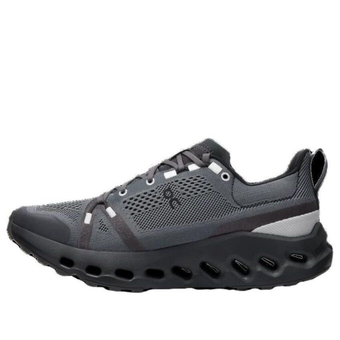 Cloudsurfer Trail „Eclipse Negru”