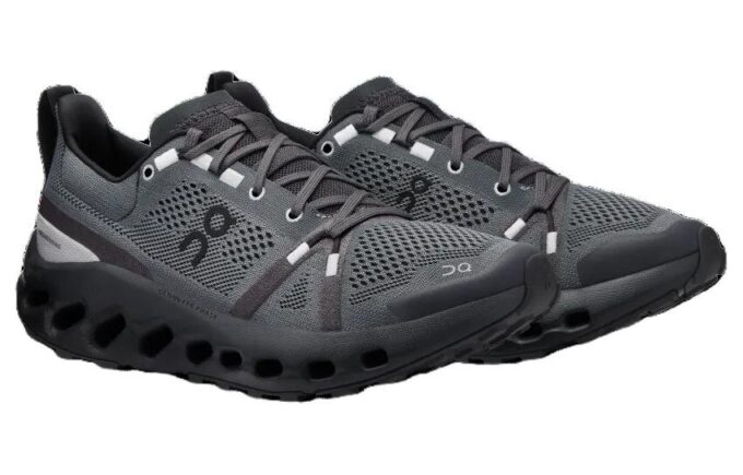 Cloudsurfer Trail „Eclipse Negru”