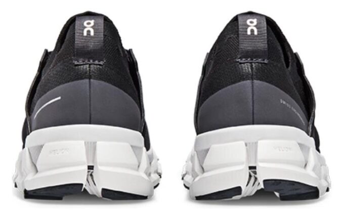Cloudswift 3 „Complet Negru”