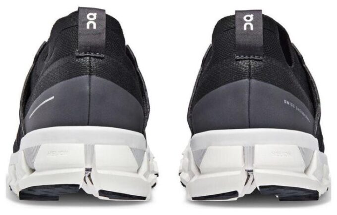 Cloudswift 3 „Complet Negru”