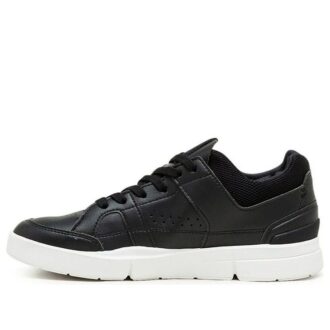 Clubhouse x The Roger „Negru Alb”