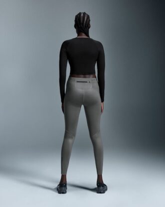 Damă Studio Long-T Crop