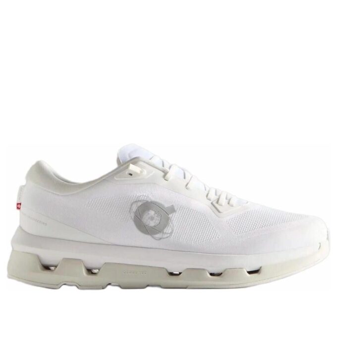 On Running x Kith Cloudzone „Gheață Albă”