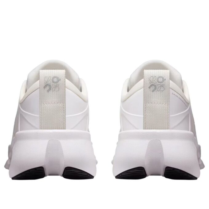 On Running x LOEWE Cloudsolo „Alb Gri Deschis”