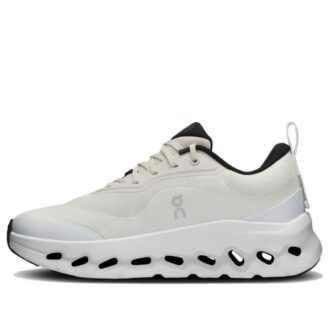 On Running x LOEWE Cloudtilt 2 „Nisip Alb” On Running x LOEWE Cloudtilt 2 „Nisip Alb”