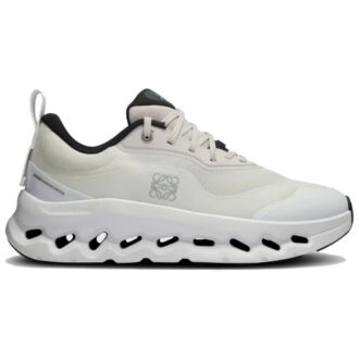 On Running x LOEWE Cloudtilt 2 „Nisip Alb” On Running x LOEWE Cloudtilt 2 „Nisip Alb”
