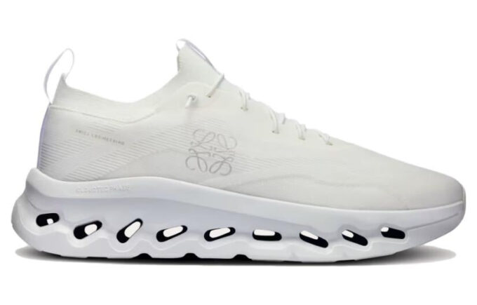 On Running x LOEWE Cloudtilt „Alb Total”