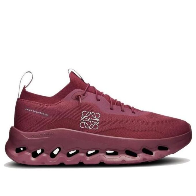 On Running x Loewe Cloudtilt „Roșu Sfeclă”