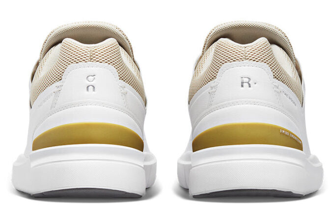 The Roger Advantage „Alb Bronz”