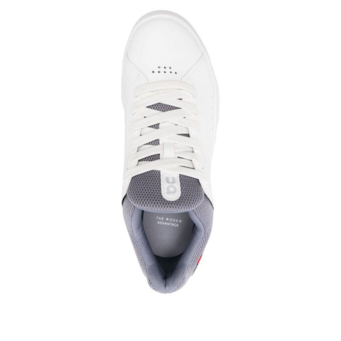 The Roger Advantage „Alb Fosil”